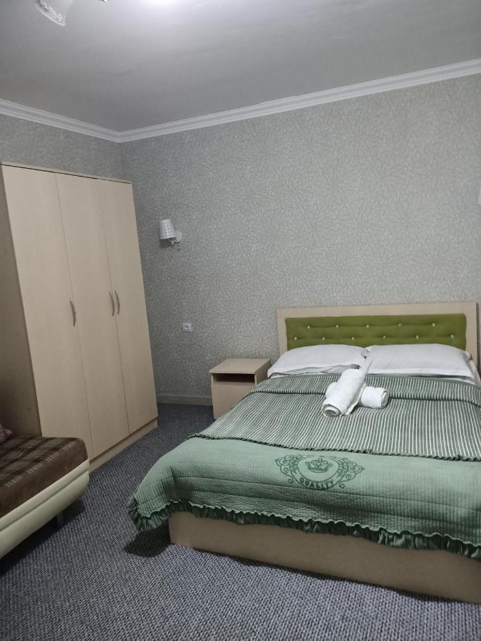 Makenty House Astana Vandrarhem Exteriör bild