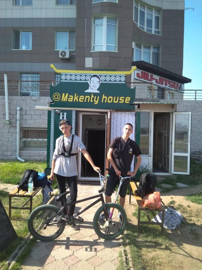 Makenty House Astana Vandrarhem Exteriör bild