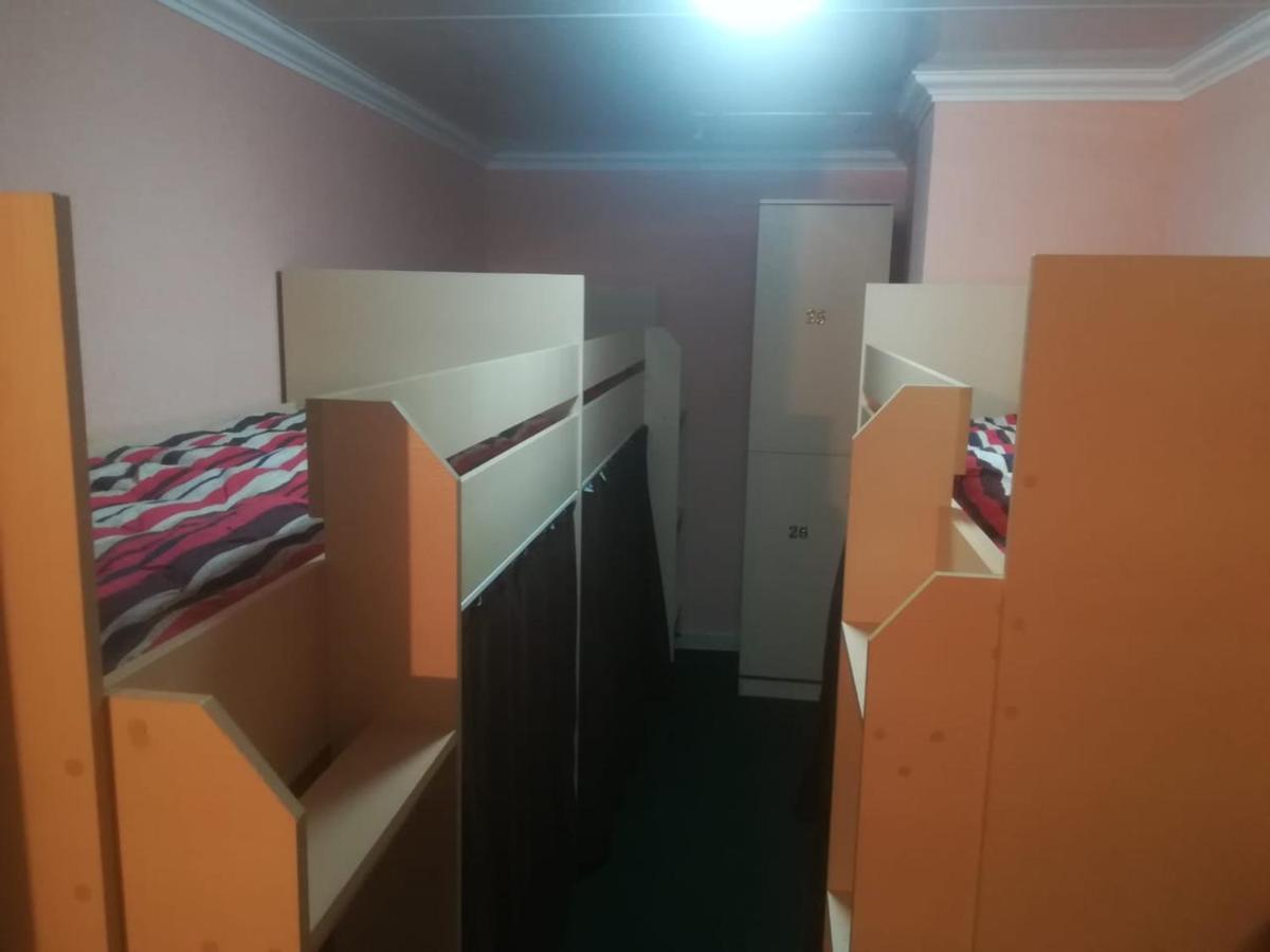 Makenty House Astana Vandrarhem Exteriör bild
